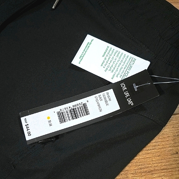 H&M Black Capris Relaxed Fit Pants - Picture 6 of 9